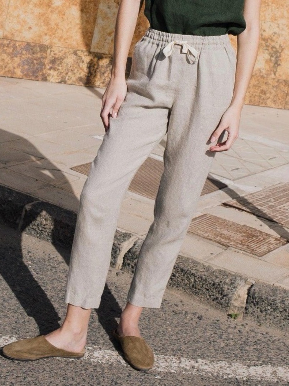 notPERFECTLINEN Cropped Drawstring Linen-Blend Pants — biege